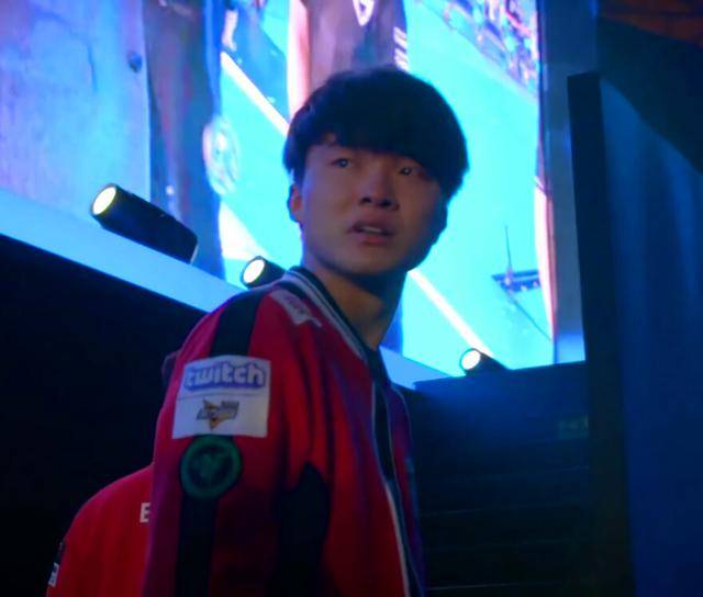 apEX：这可能是ZywOo首次长时间状态低迷，现在没有明确的Top1战队