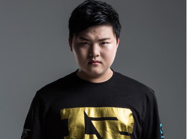 拳头游戏CEO谈电子竞技赛事商业化：“电竞走不了传统体育模式”