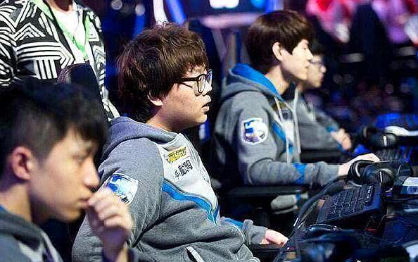 Lwx寄语前队友：希望Tian把心态调整好